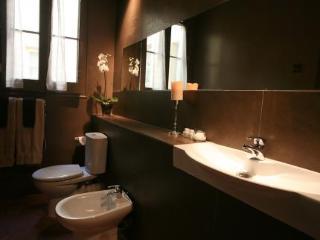 Vrabac Guesthouse Барселона Экстерьер фото