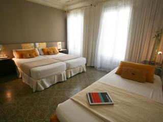 Vrabac Guesthouse Барселона Экстерьер фото